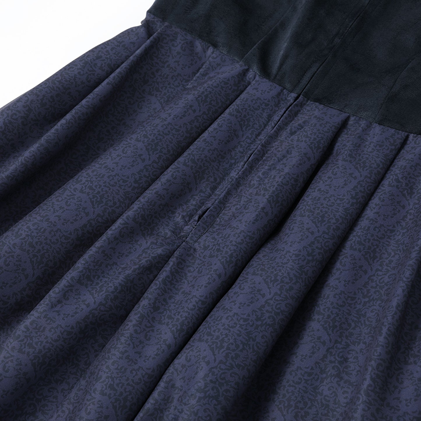 Oktoberfest Navy Blue Elegant Dirndl Dress with Apron