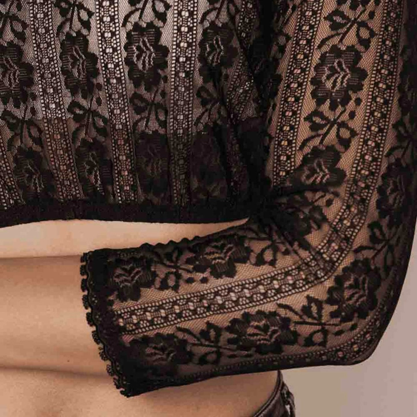 Oktoberfest Lace Dirndl Blouse Bavarian Top - Black