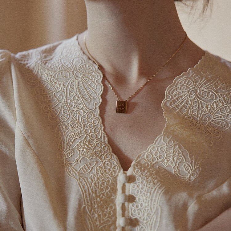Victorian Style Embroidery Blouse - Retrorobe