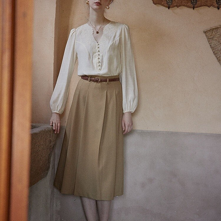 Victorian Style Embroidery Blouse - Retrorobe
