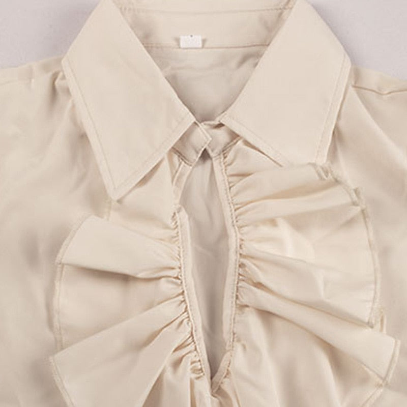 Renaissance Ruffle Decorated Tops with Lace Cuffs - Retrorobe