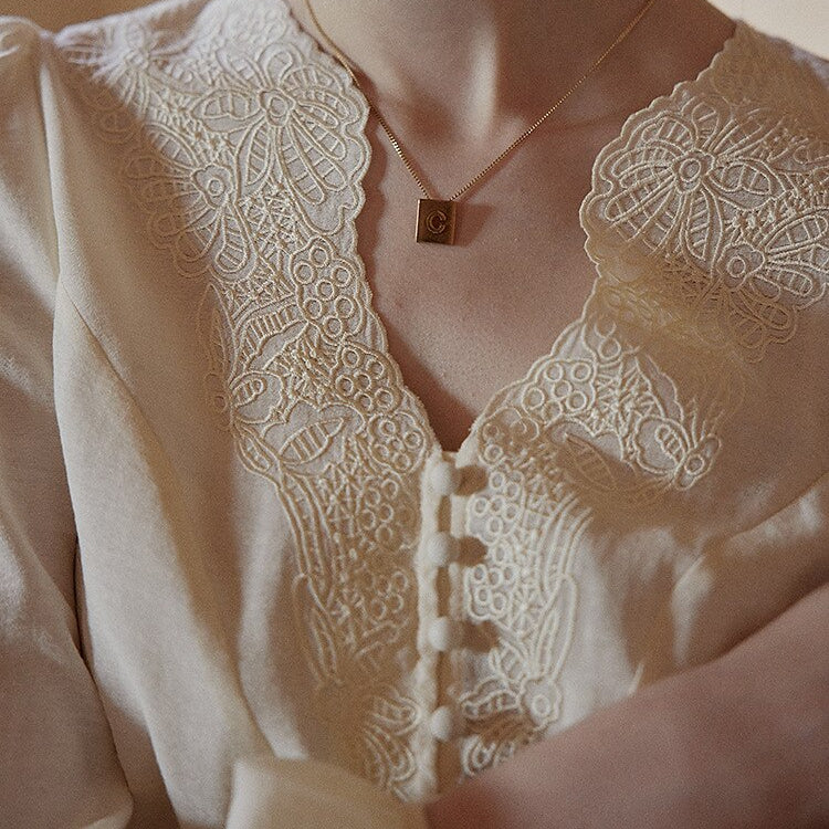 Victorian Style Embroidery Blouse - Retrorobe