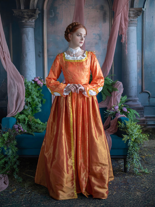 Renaissance Elizabethan Tudor Gown
