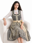 Vestido Dirndl gris de Oktoberfest con delantal de encaje y blusa