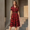 Kariertes Midikleid mit Reverskragen und Charms