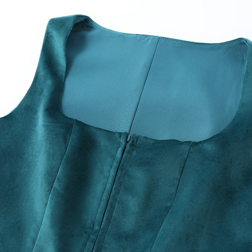 Oktoberfest Women's Deep Green Dirndl Dress with Apron