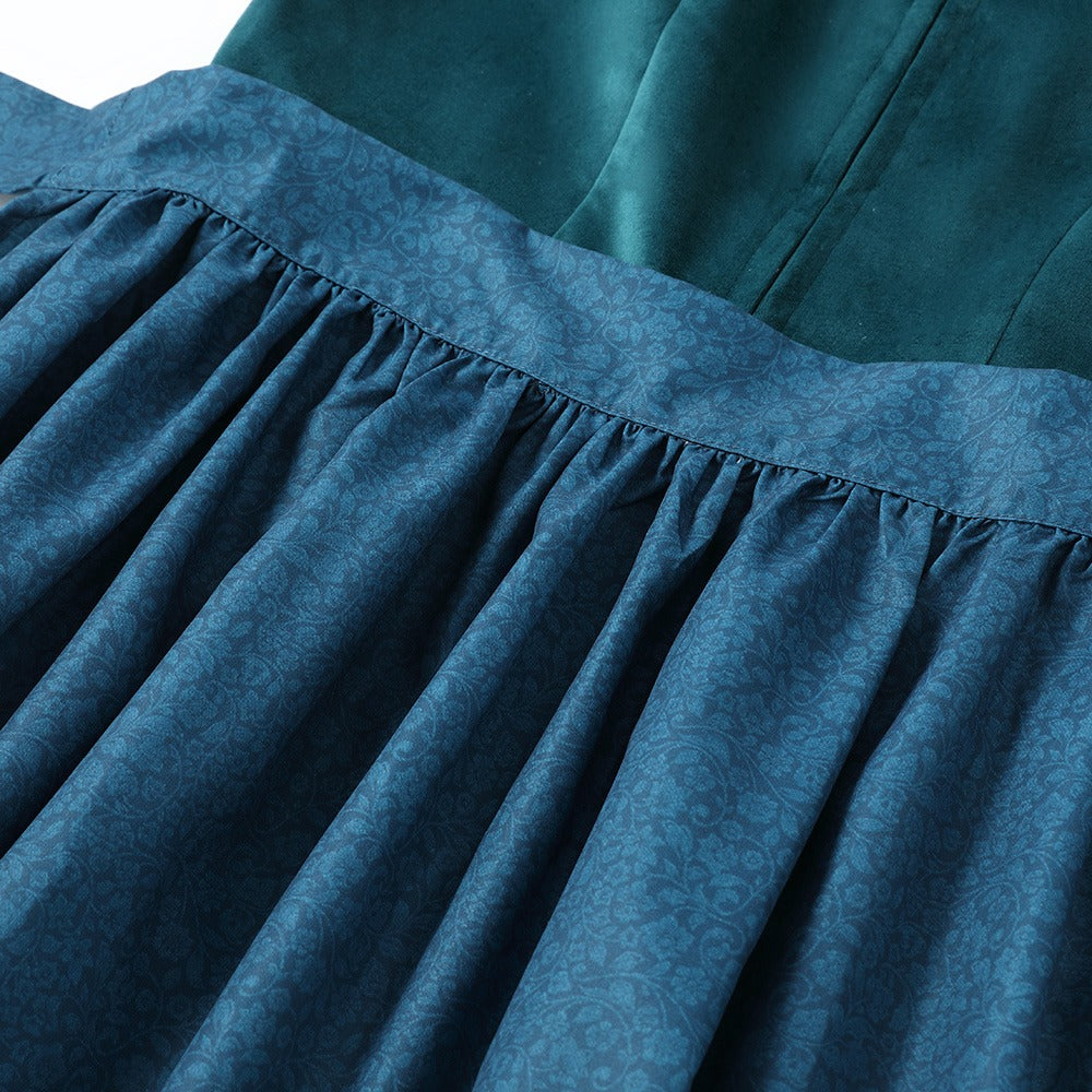 Oktoberfest Women's Deep Green Dirndl Dress with Apron