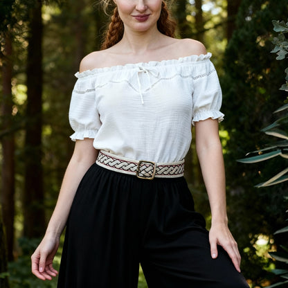 Hauts Renaissance à lacets, col ras du cou et épaules dénudées