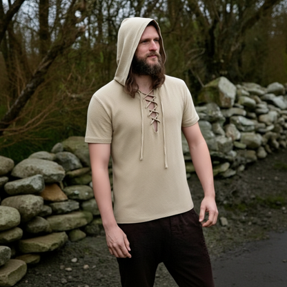 Kurzarm-Kapuzenshirts im Piratenstil 