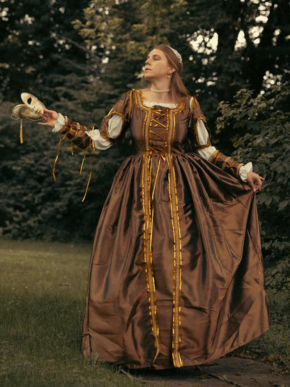 Women's Medieval Renaissance Royal Costume Dress