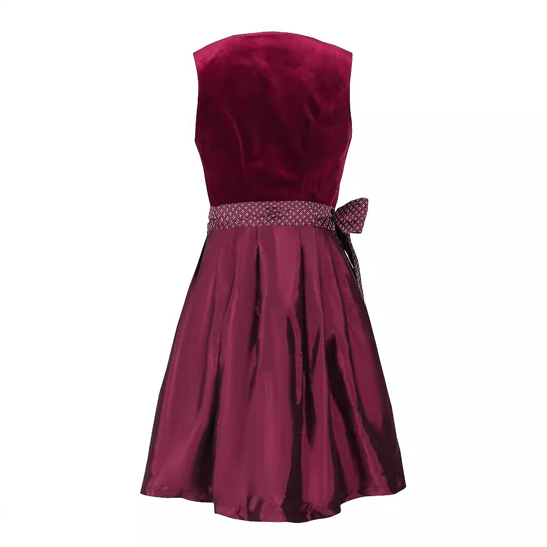 Oktoberfest Burgundy Traditional Dirndl Dress with Apron