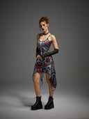 Gotisches Halloween-Kleid mit Skelett- und Rosenmotiv sowie High-Low-Schnitt für Damen