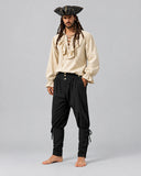 Schwarzes 3-teiliges Piratenkostüm-Set für Herren mit schwarzer Hose.