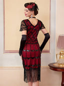 Vestido flapper rojo con patrón de lentejuelas