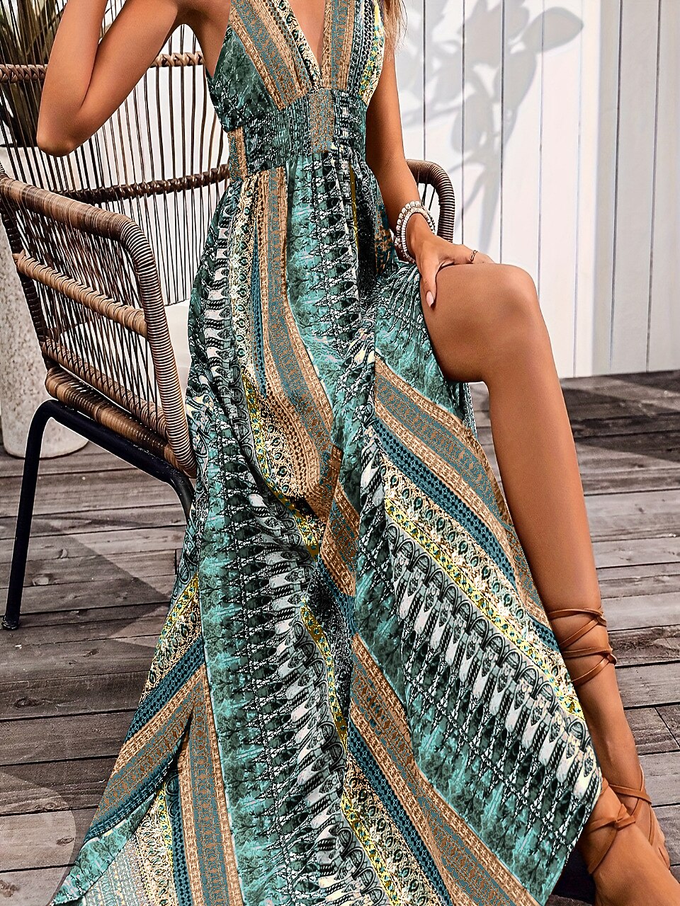 Retro 70s Bohemian Ethnic V-neck Empire Waist Flowy Maxi Dress