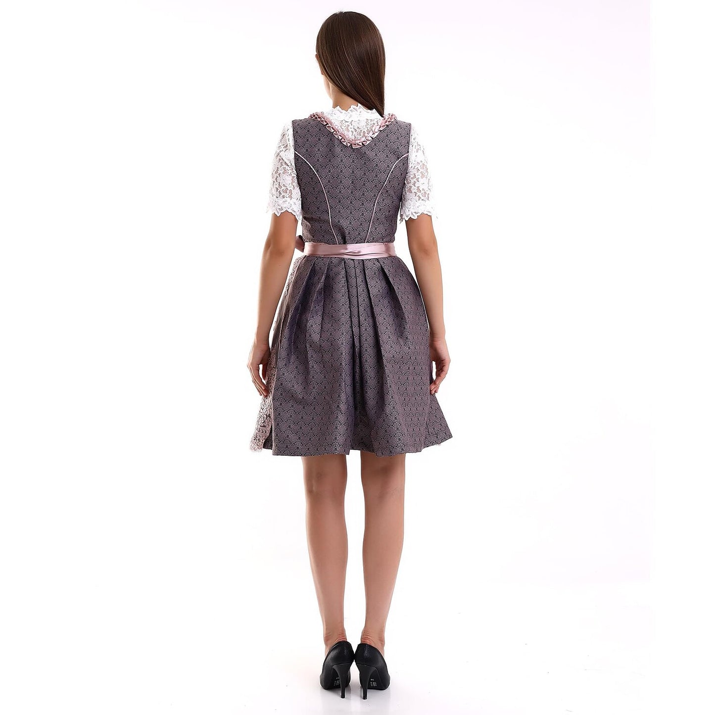 Lila besticktes Dirndlkleid mit Spitzenschürze und Bluse fürs Oktoberfest 