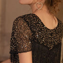 Vestido flapper con flecos de varias capas