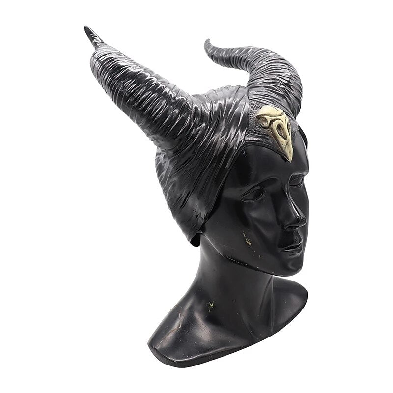 Maleficent 3-Piece Set With Tiara, Shawl And Scepter